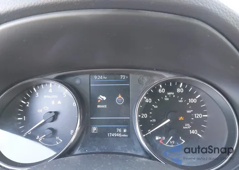 2018 Nissan Rogue Sv z USA, uszkodzony, nr VIN 5N1AT2MV2JC700353